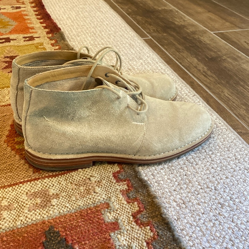 Cole Haan Mens size 10.5 tan chukka boot